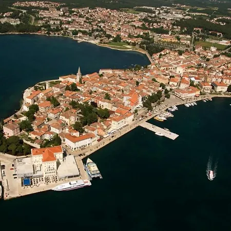 In With Balcony, Air Conditioning, Wifi, Washing Machine 4928-10 Porec