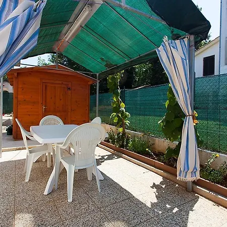 In With Balcony, Air Conditioning, Wifi, Washing Machine 4928-10 Porec