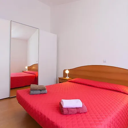 In With Balcony, Air Conditioning, Wifi, Washing Machine 4928-10 Lejlighed