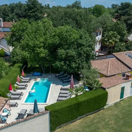 In With Balcony, Air Conditioning, Wifi, Washing Machine 4928-10 Lejlighed